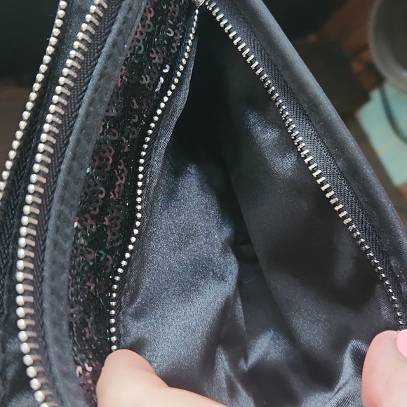 Victoria's Secret Black Sequin Clutch NWOT - Picture 6 of 7